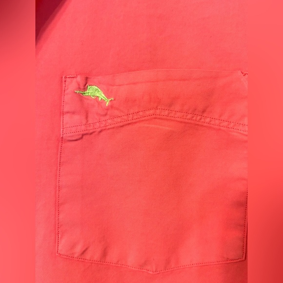 Tommy Bahama Medium 100% Cotton Men’s Salmon Pink Button Down Shirt - Picture 4 of 13